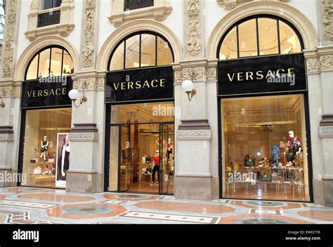 marca versace|versace store online.